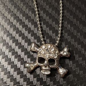2/20$ Rhinestone Skull Necklace